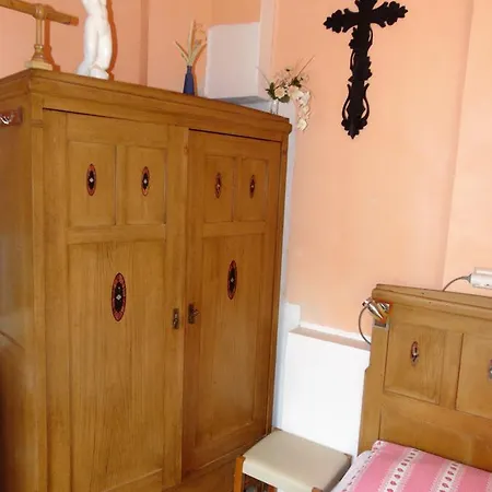 فندق مبيت وإفطار Ubytovani Mutejovice